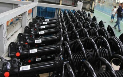 我?guī)鹤涌丛燔嚕〗饎偣S參觀之旅